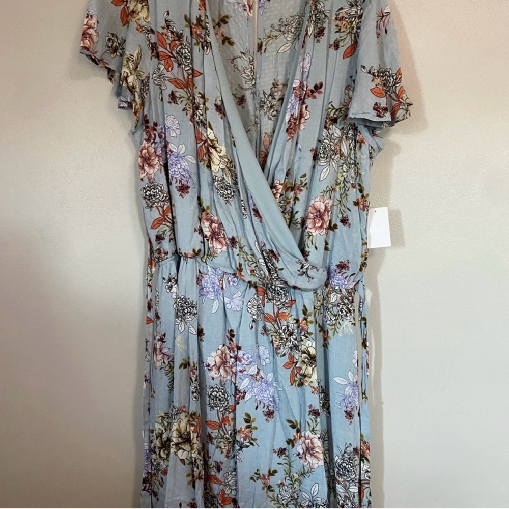 Floral Wrap Like Dress Perfect for Spring